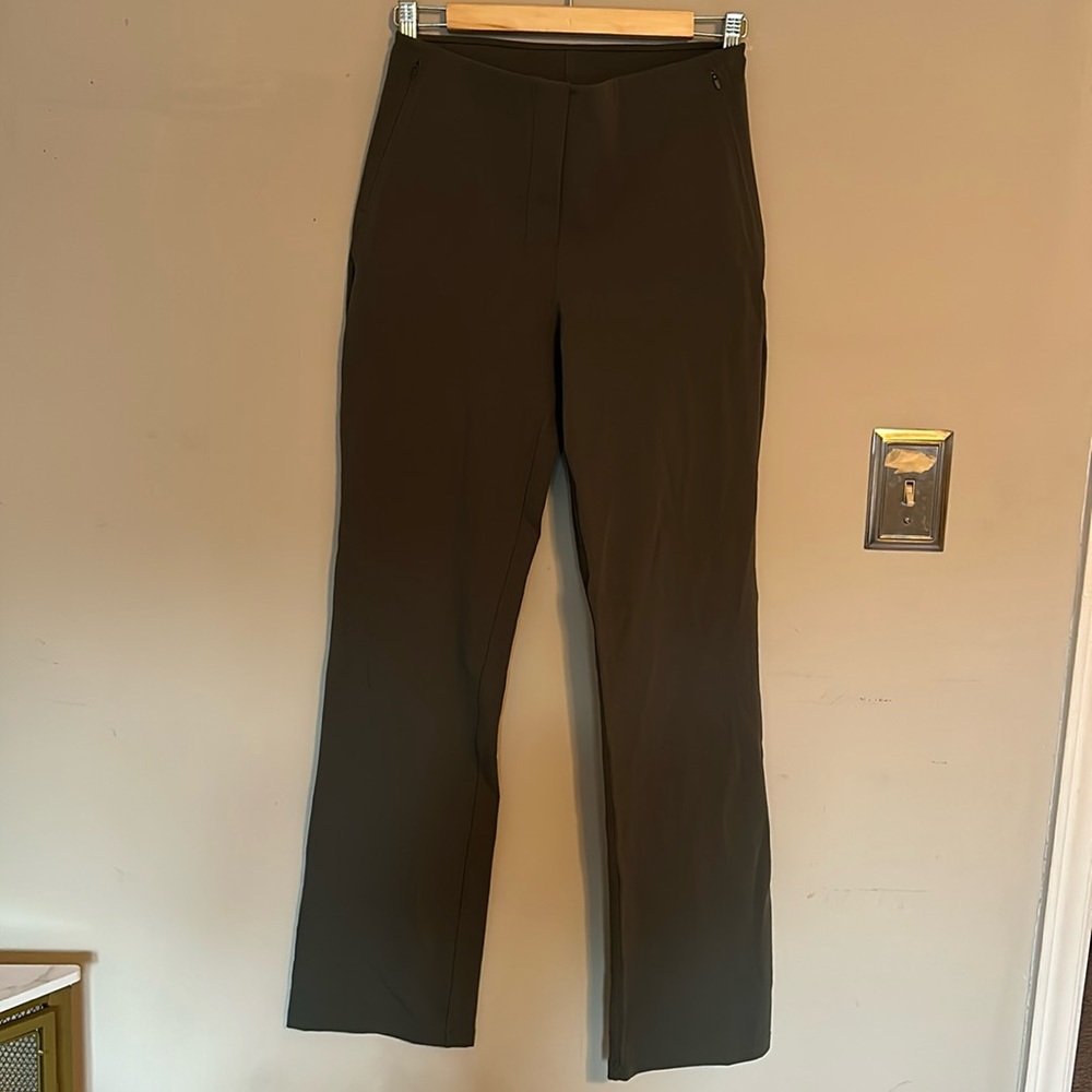 Lululemon sage green trouser